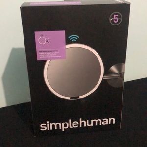 SimpleHuman USB Wall Mount Sensor Mirror 5x Magnif
